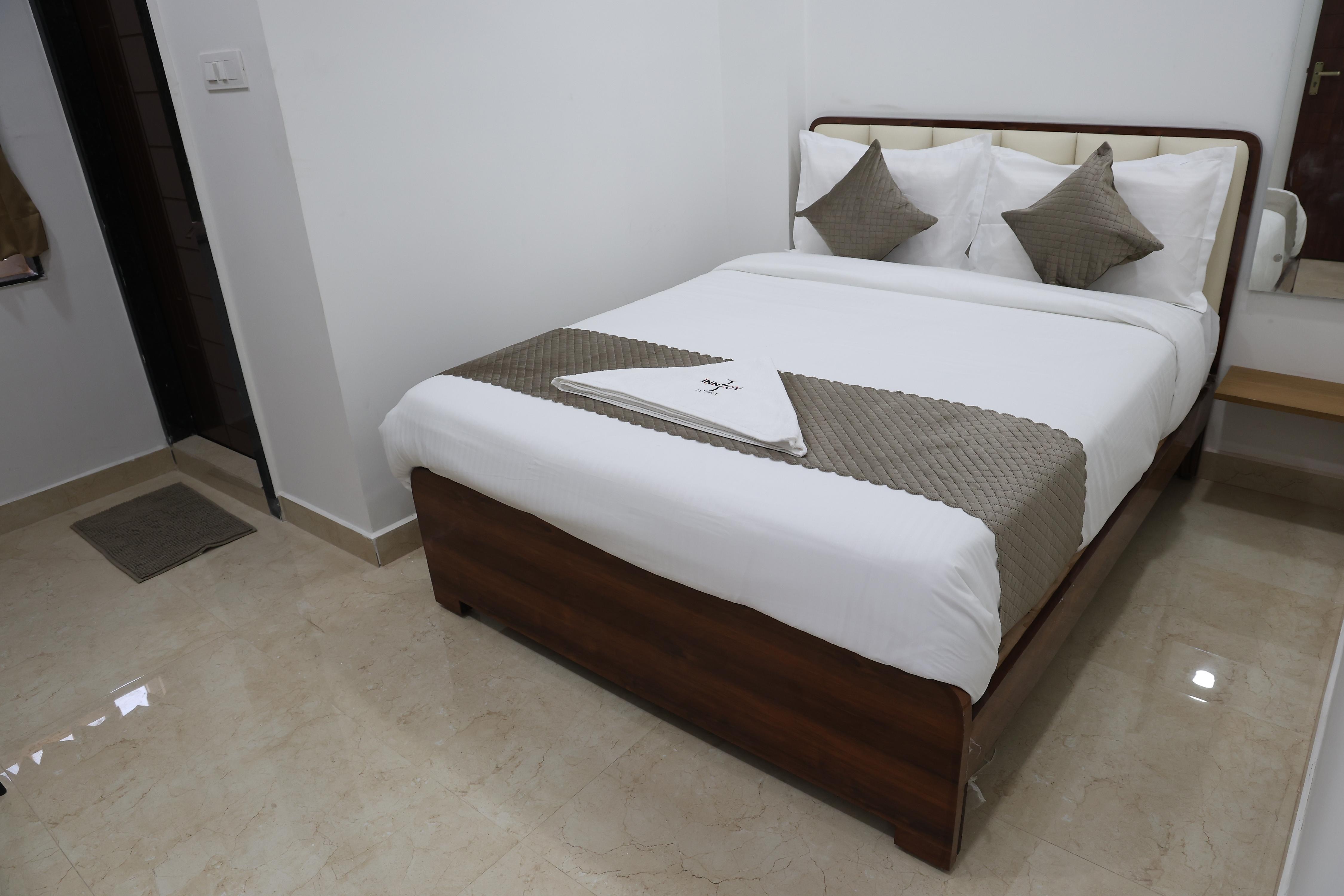 Innzoy Hotels - TNGO Colony - Tap to explore photos