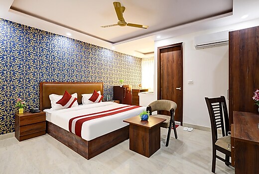 Hotel The Venice- Near Indraprastha Apollo Hospital