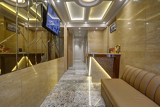 Starville Hotel