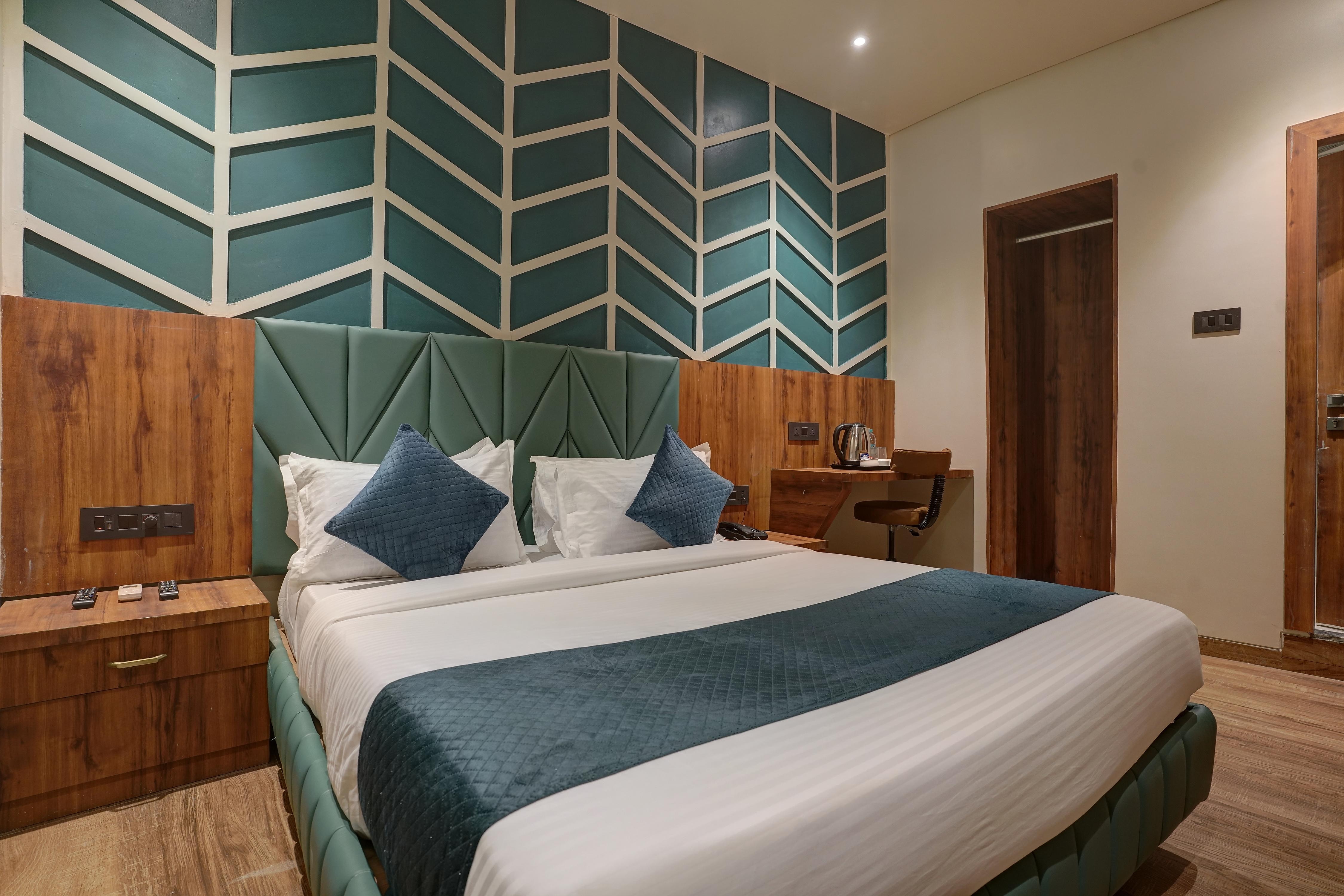 Executive Room 1