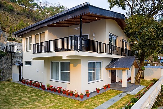 ELIVAAS Twin Chalets | 4 BHK Escape with Valley facing Lawn, Terrace
