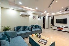 Homlee-Virasat 3BHK Flat Central DEL-Lift-Parking, Delhi