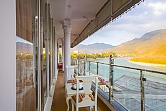 Tranquil 2 BHK Villa 5 Mins from Triveni Ghat, Rishikesh