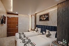 HOTEL SHASHI GRAND, Dhanbad