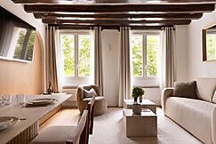 7 Rue des Innocents, 75001 Paris, France, Paris