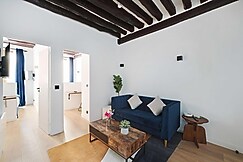 Relaxing Urban Getaway, Notre Dame de Paris, Paris