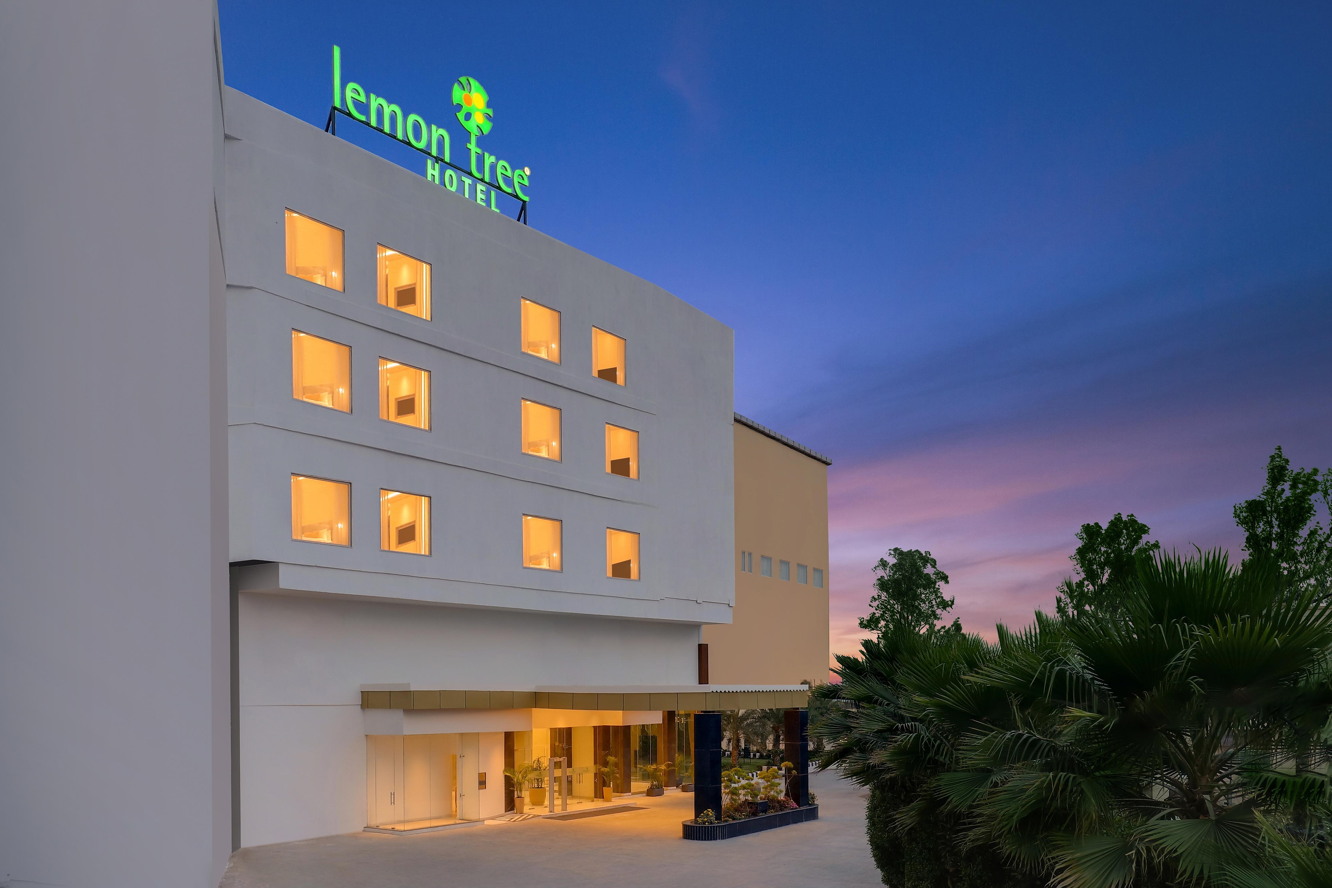 LEMON TREE HOTEL CHANDAUSI - Tap to explore photos