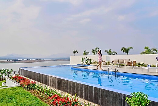 SaffronStays Sol Crest