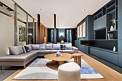 Stunning Mansion with Pario - 4BR/10P - Ternes, Paris