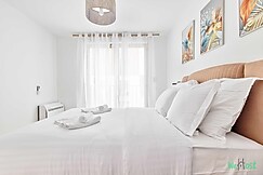 Apartment with Balcony 6P/2BR Near Disney/Paris, Paris