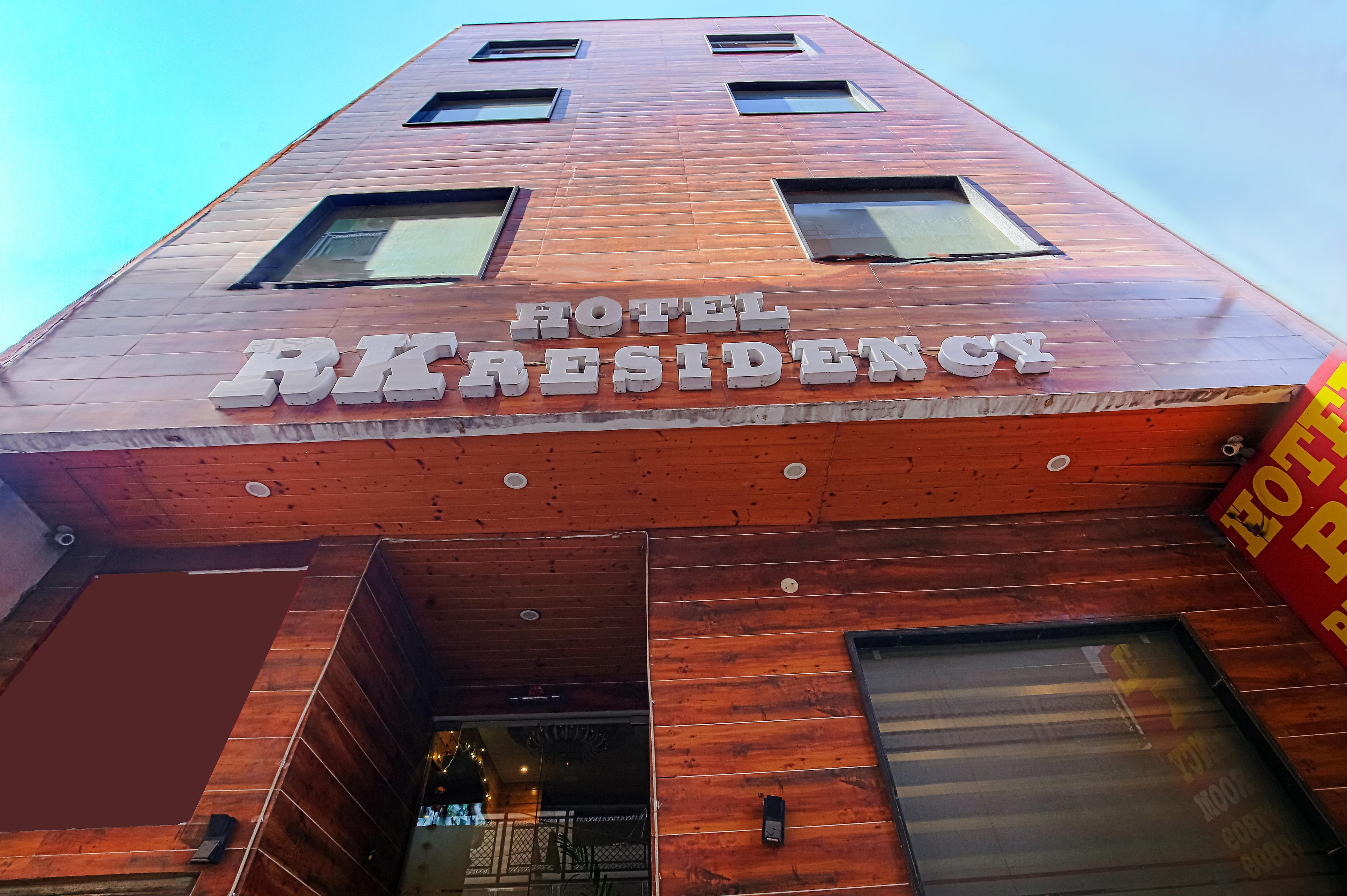 Hotel RK Residency Opposite ISBT Sector 43 Chandigarh - Tap to explore photos