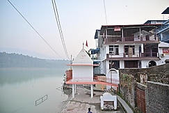 Hoteltriptaganga, Lansdowne