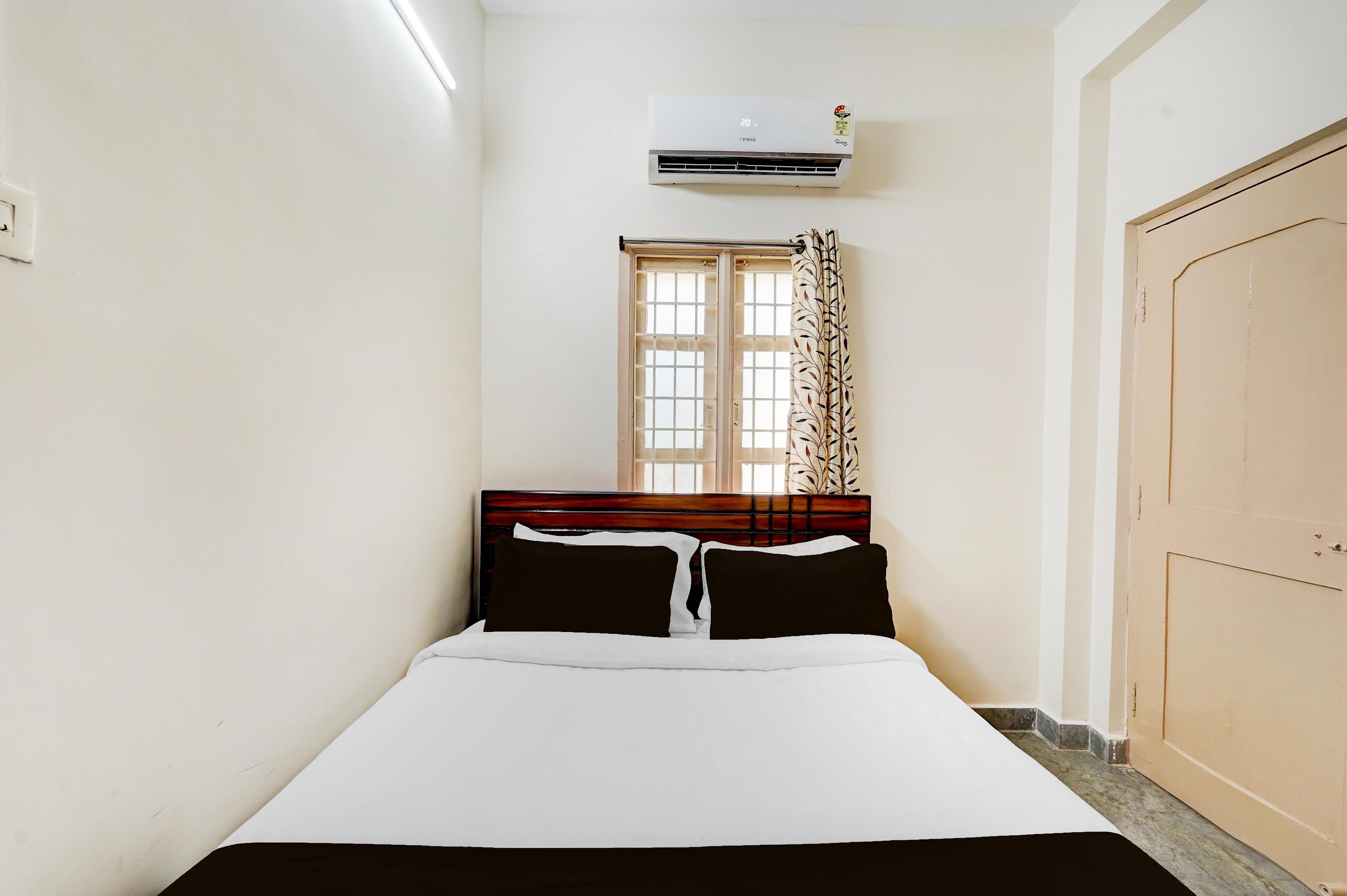 Hotel O SRI BALAJI HOMESTAY BY D ALPHABET - Tap to explore photos