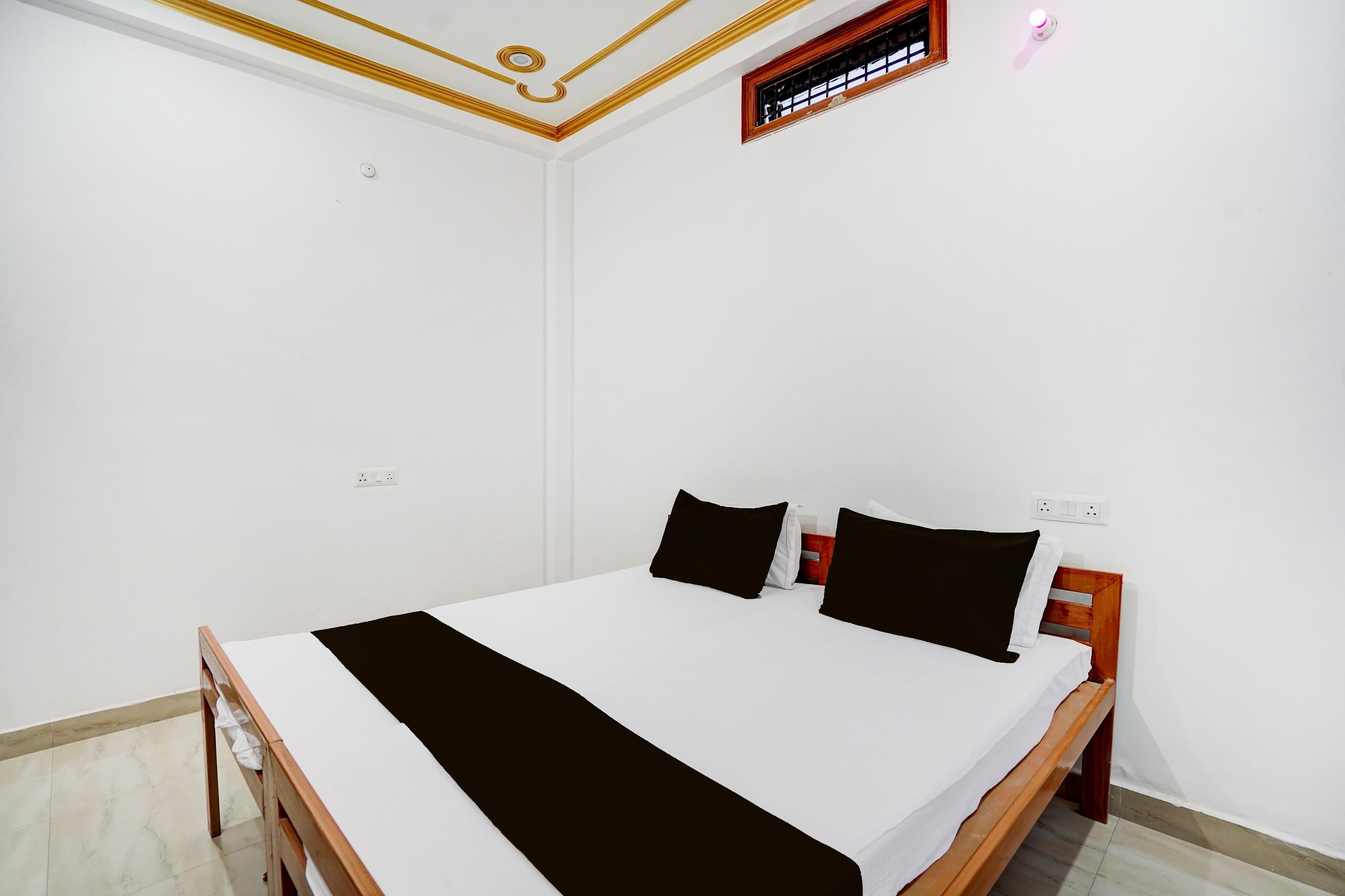 Hotel O Aarna Guesthouse - Tap to explore photos