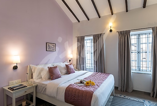 Bharat Lodge