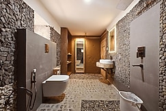 SHEPHERD LORE CAMPING/GLAMPING & RESORT, Sangla