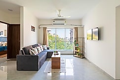 Vibrant, Elegant 2BHK apt near BKC, Mumbai