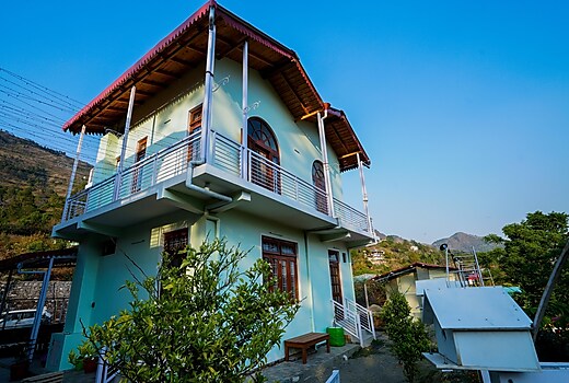 Casa De Fortuna - A 2BHK FF Bhimtal by Homeyhuts
