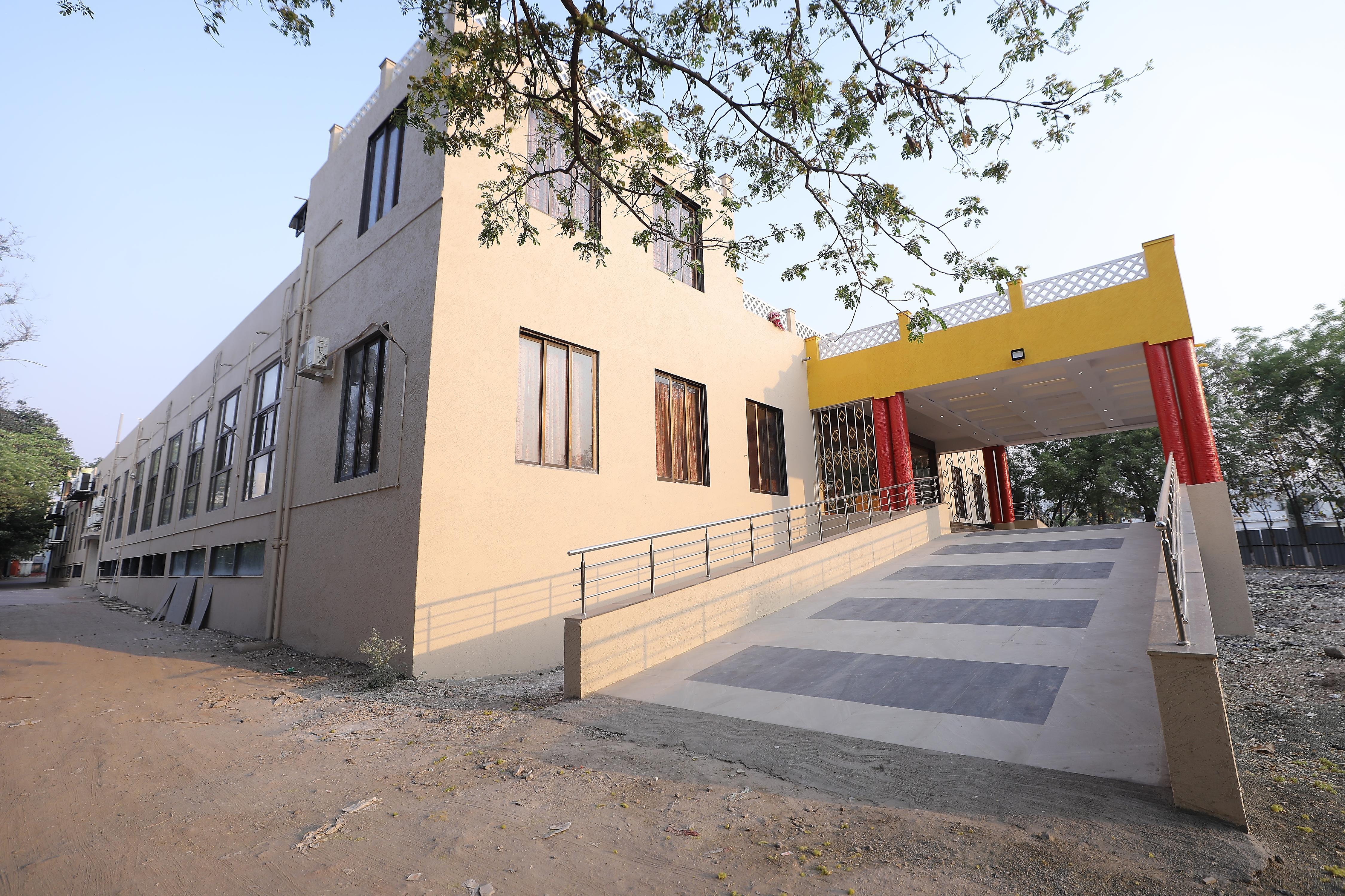 VL Patil Stays & Banquets - Tap to explore photos