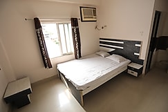 Deep Guest House Khidirpur, Kolkata