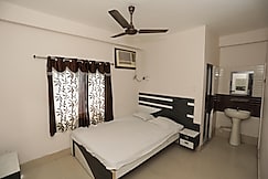 Deep Guest House Khidirpur, Kolkata