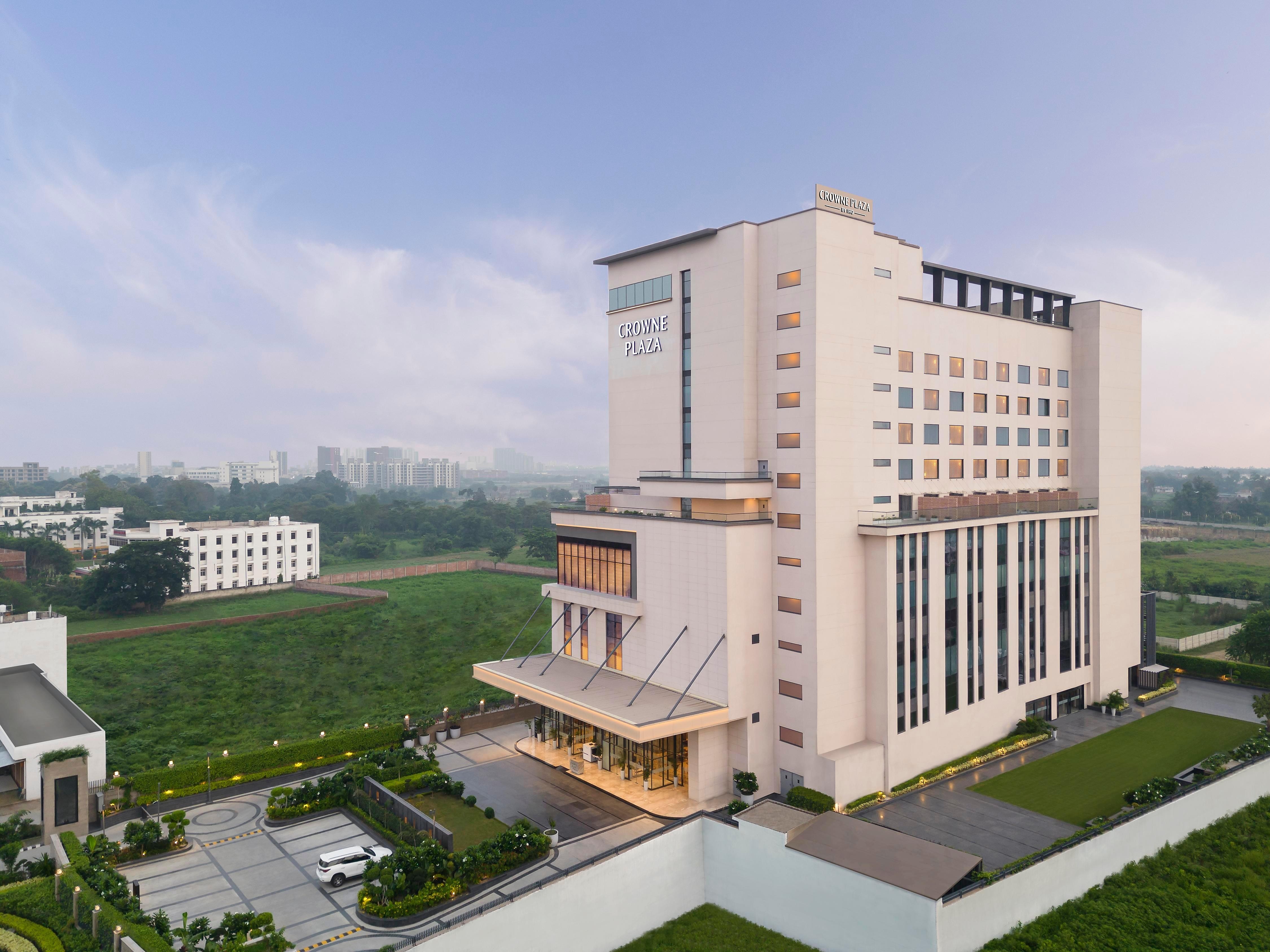 Crowne Plaza Lucknow an IHG Hotel, Lucknow