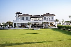 West Willows, Rajpura
