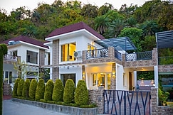 ELIVAAS Serenita Abode | Tranquil Escape With Plunge Pool & Terrace Near Sahastradhara, Dehradun
