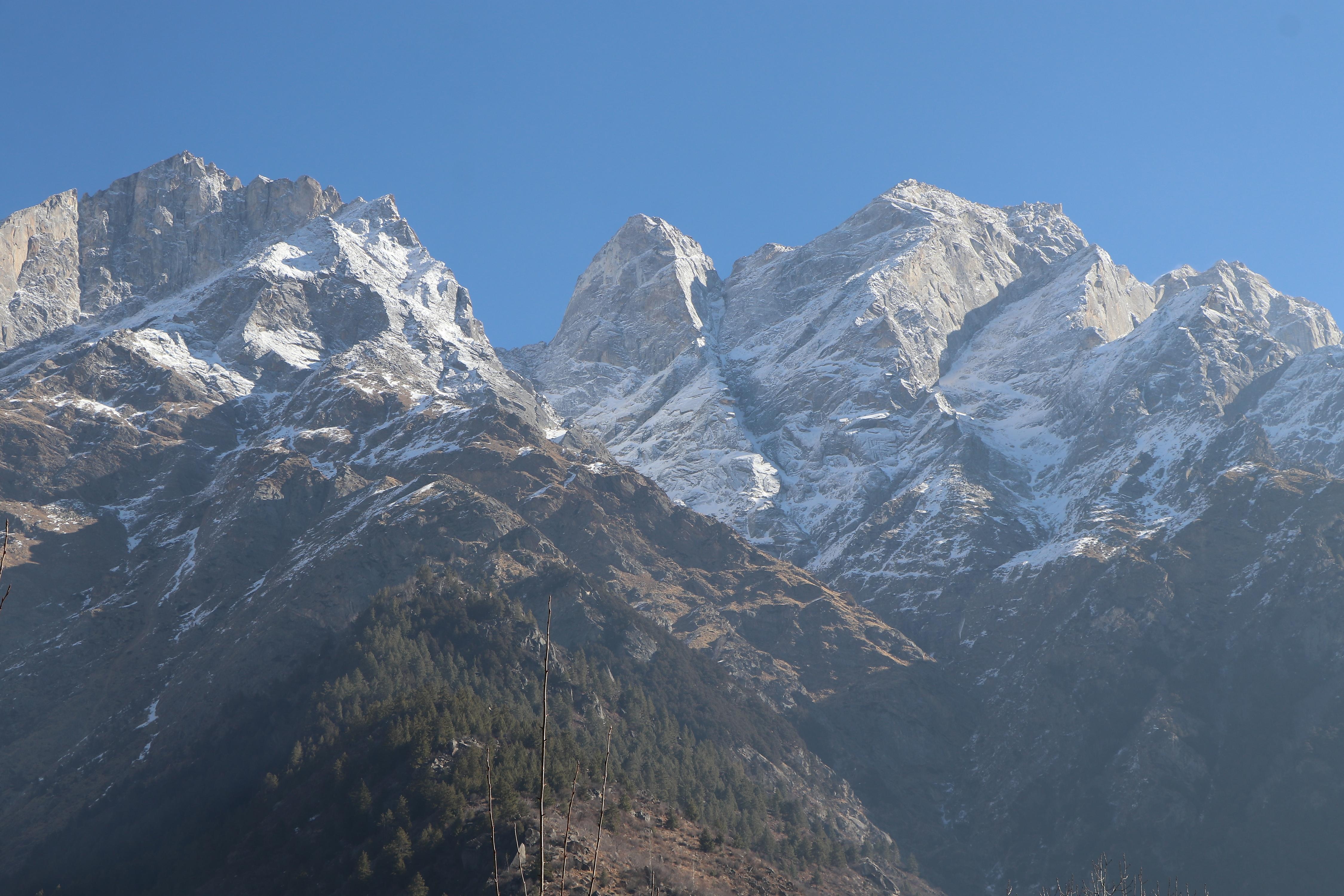 Htel Sangla Retreat - Tap to explore photos