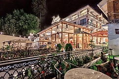 Hotel Ekaanth By Paradise Chateau Manali, Manali