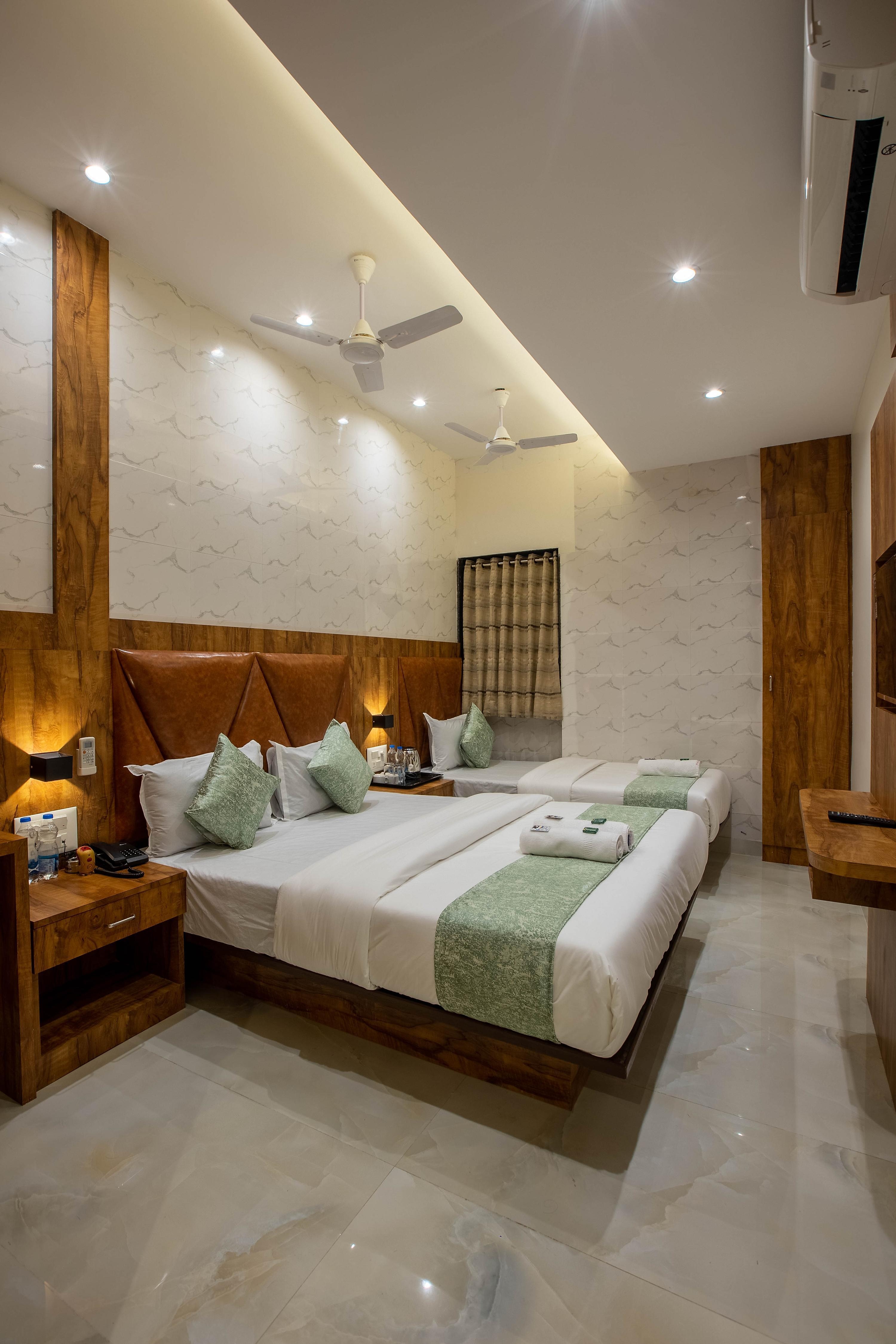 Hotel Heraa International Grant Road, Mumbai - Tap to explore photos
