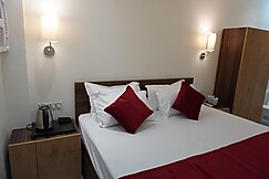 7Sky Hotel and Restaurant, Mahakali