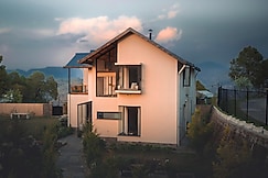 Jaadooghar Chitai Life Almora, Almora