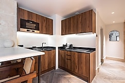 Elegant Apartment 1BR 4P Place Vendome, Paris