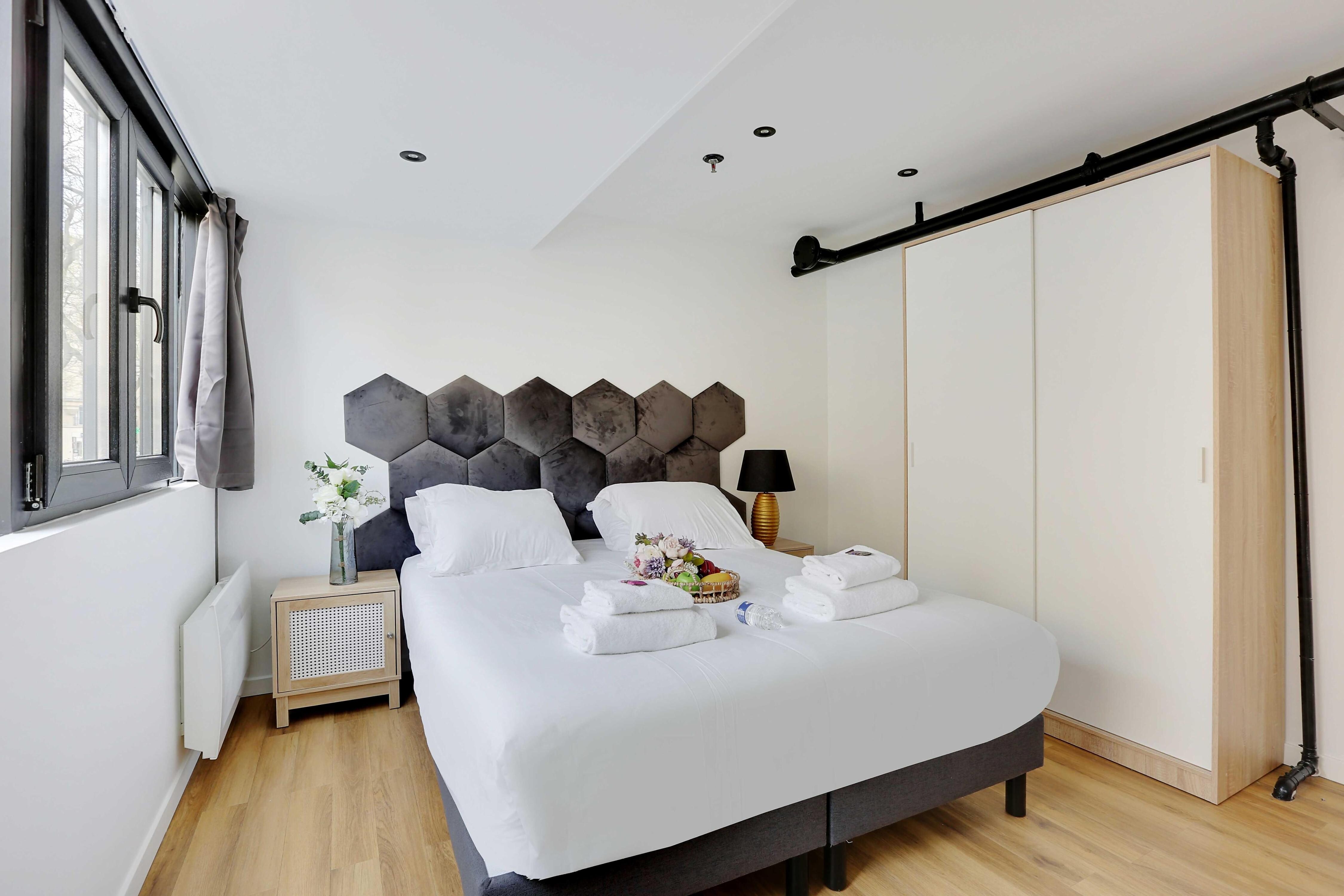 Amazing apartment 1Bdr/4P Beaubourg - Le Marais - Tap to explore photos