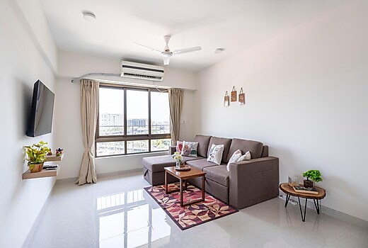 Breezy & Bright 2bhk Apt near Airport