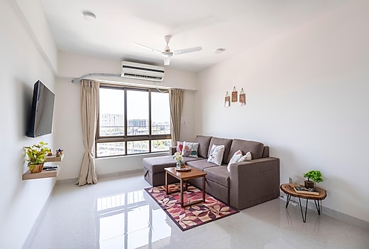 Breezy & Bright 2bhk Apt near Airport