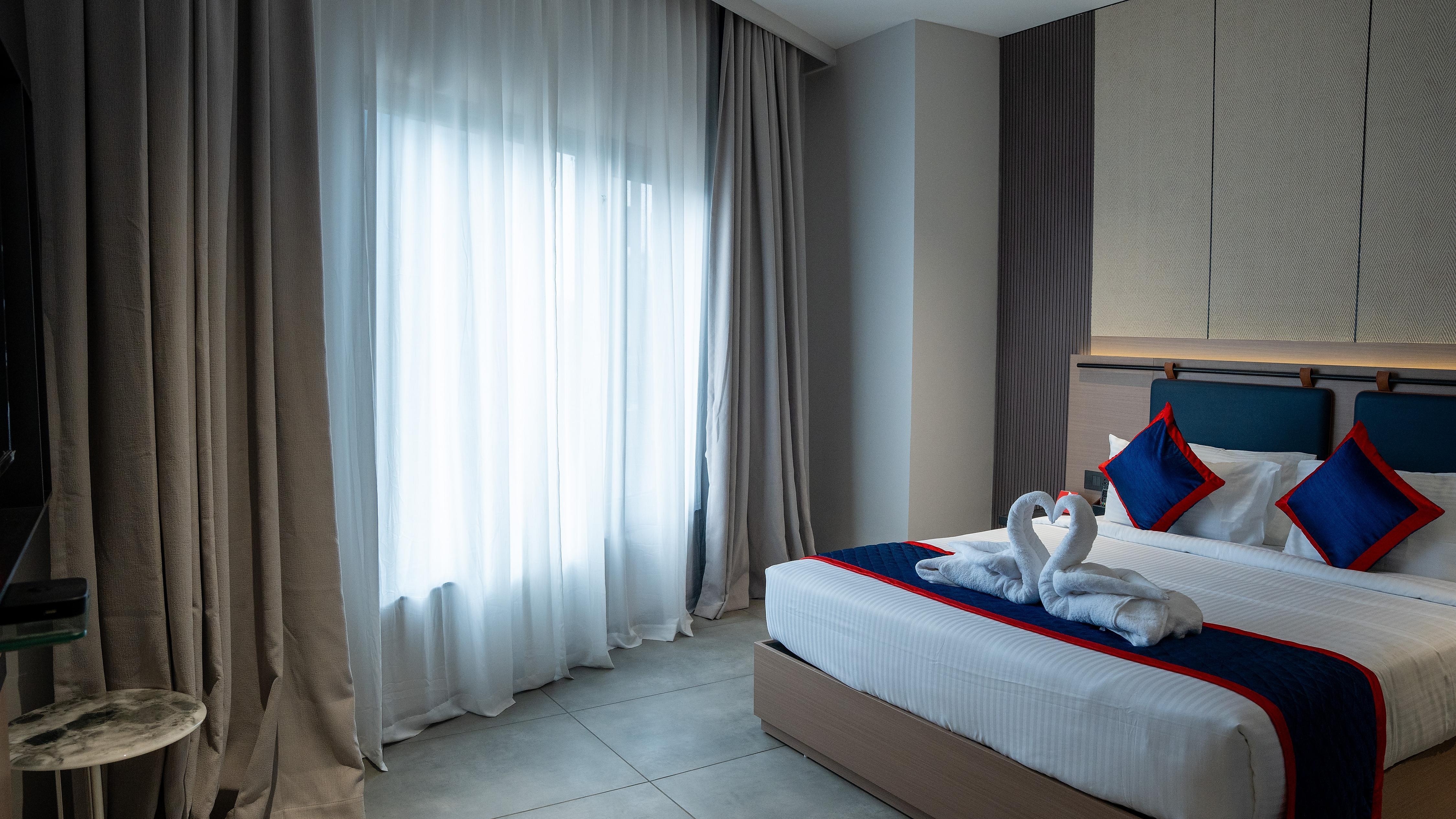 Zip By Spree Hotels Chinchwad - Tap to explore photos