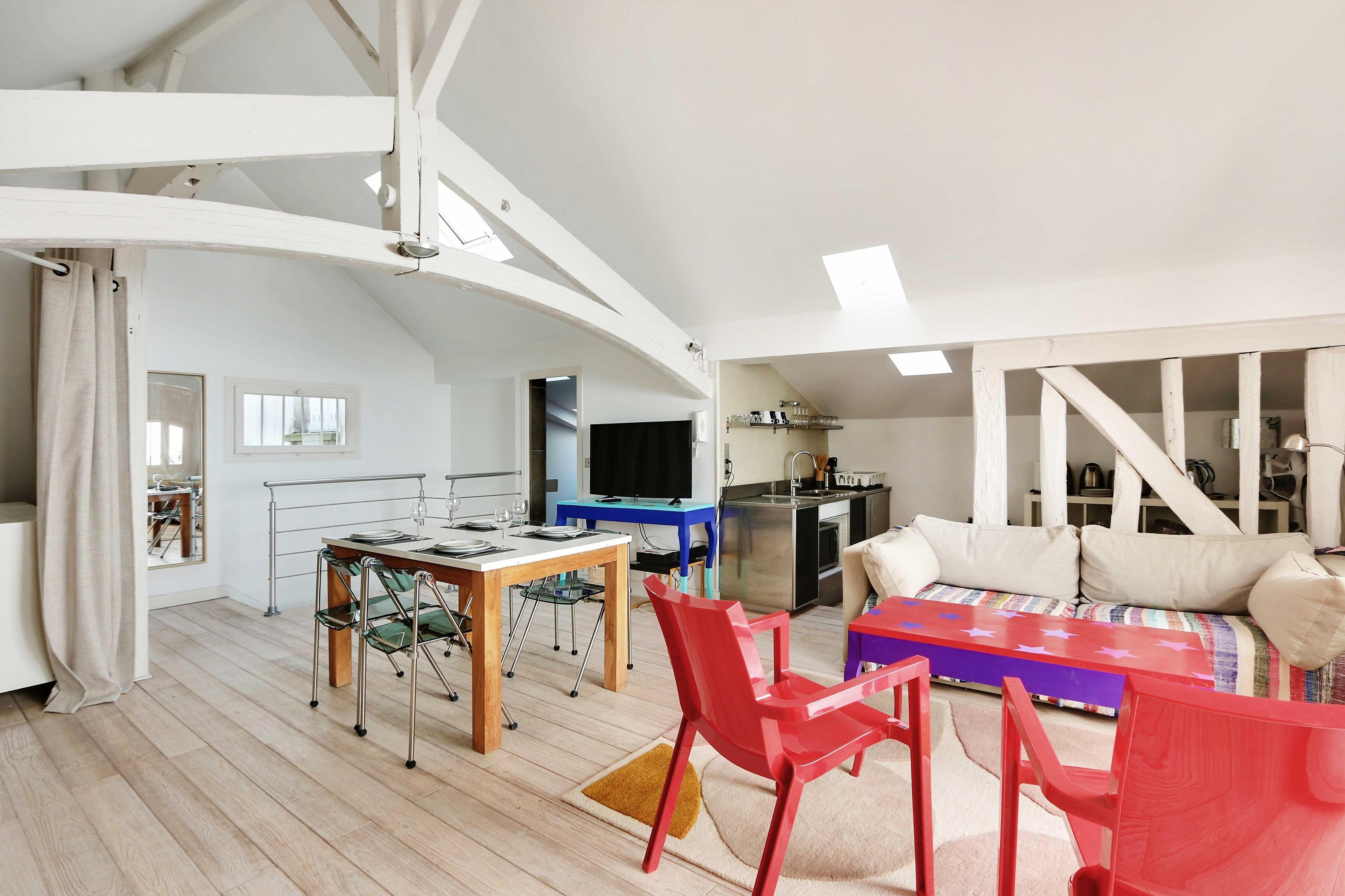Cozy apartment & Terrace - 2BR/4P - Republique - Tap to explore photos