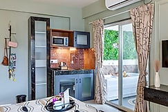 Kulture by One Tree Stays- Near Pune Airport, Pune