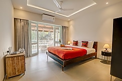 AquaSoul - Luxury 2BHK Pool Villa, Near Beach, Goa