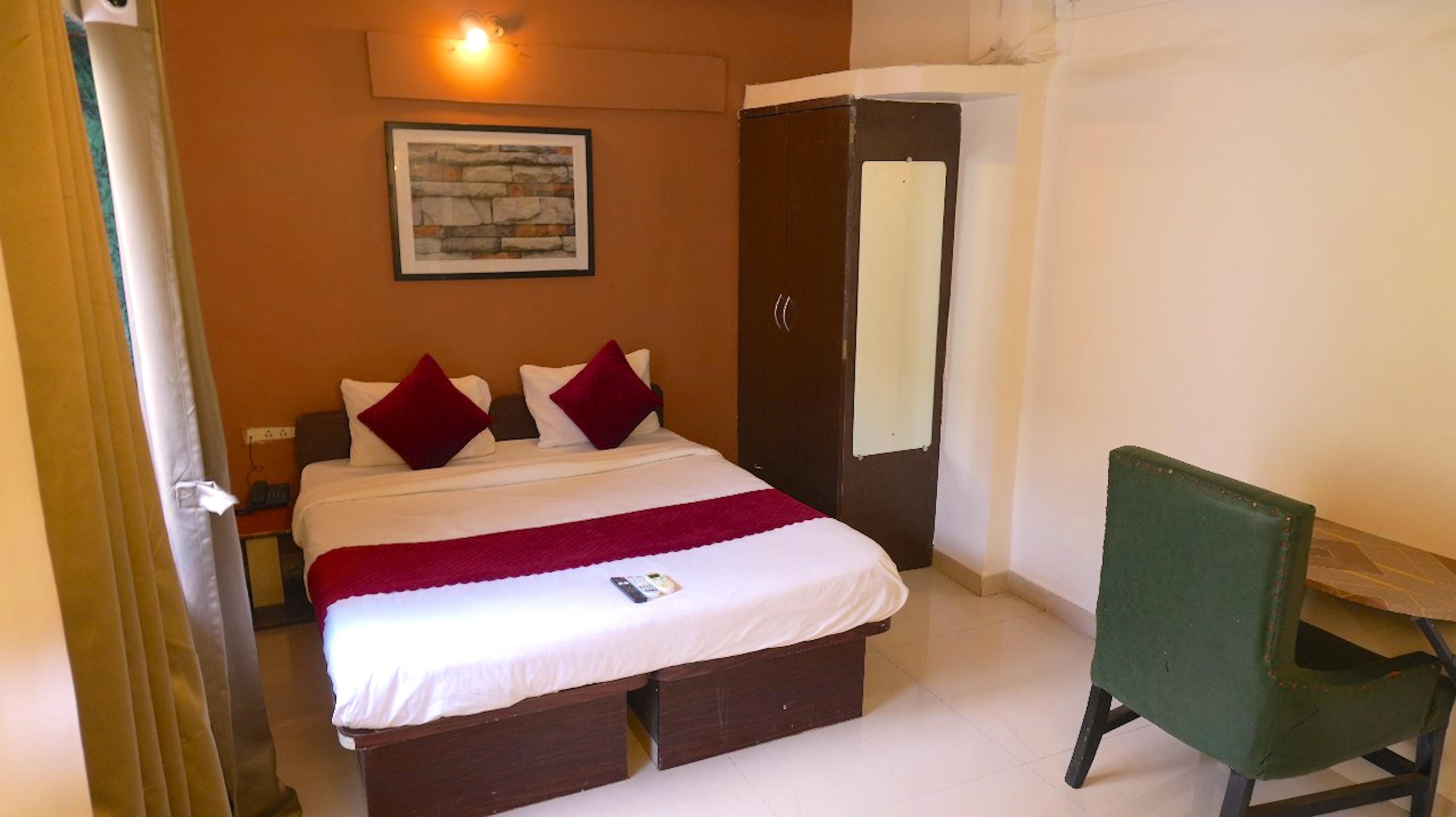 Hotel Aradhya Executive - Tap to explore photos