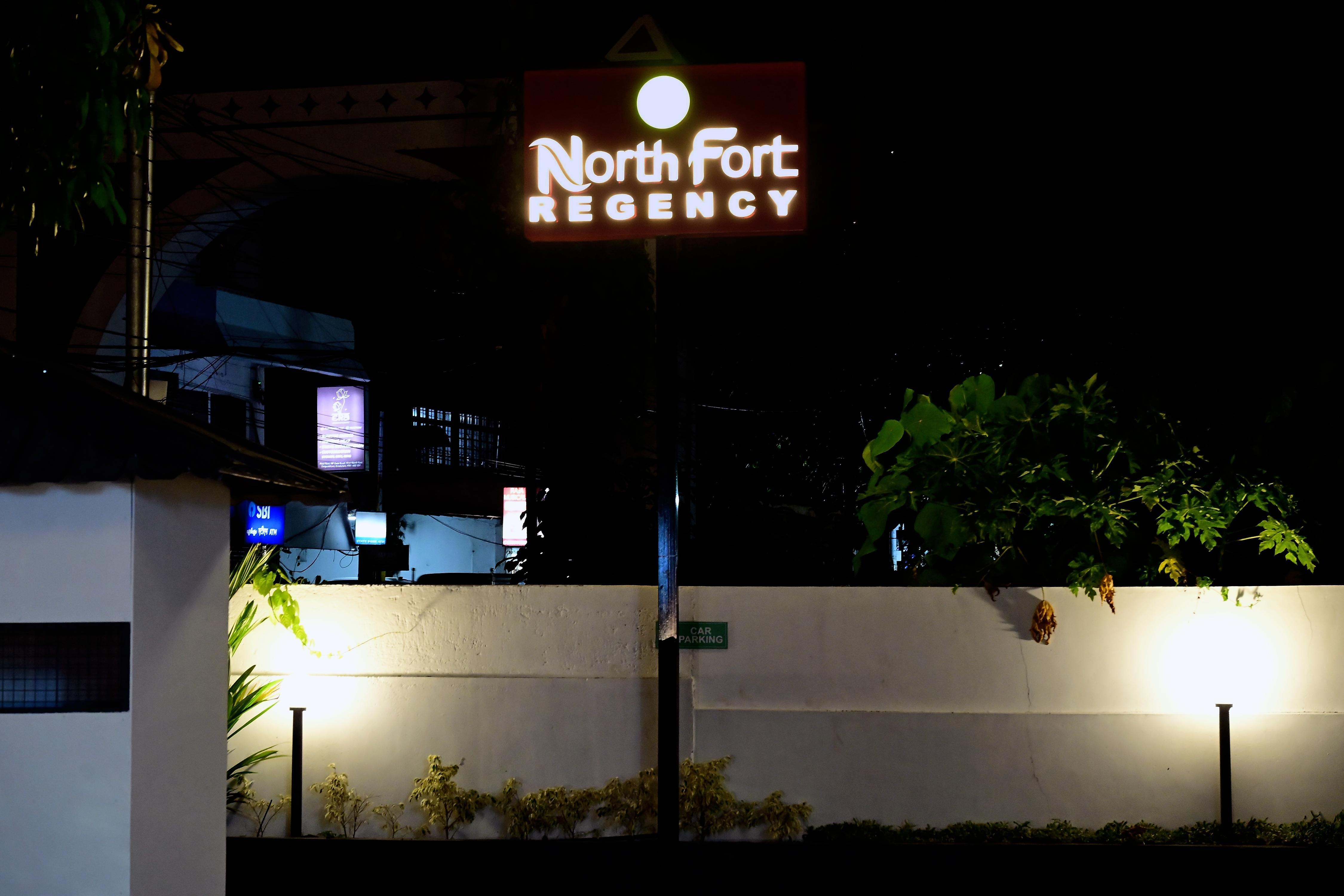 NORTH FORT REGENCY - Tap to explore photos