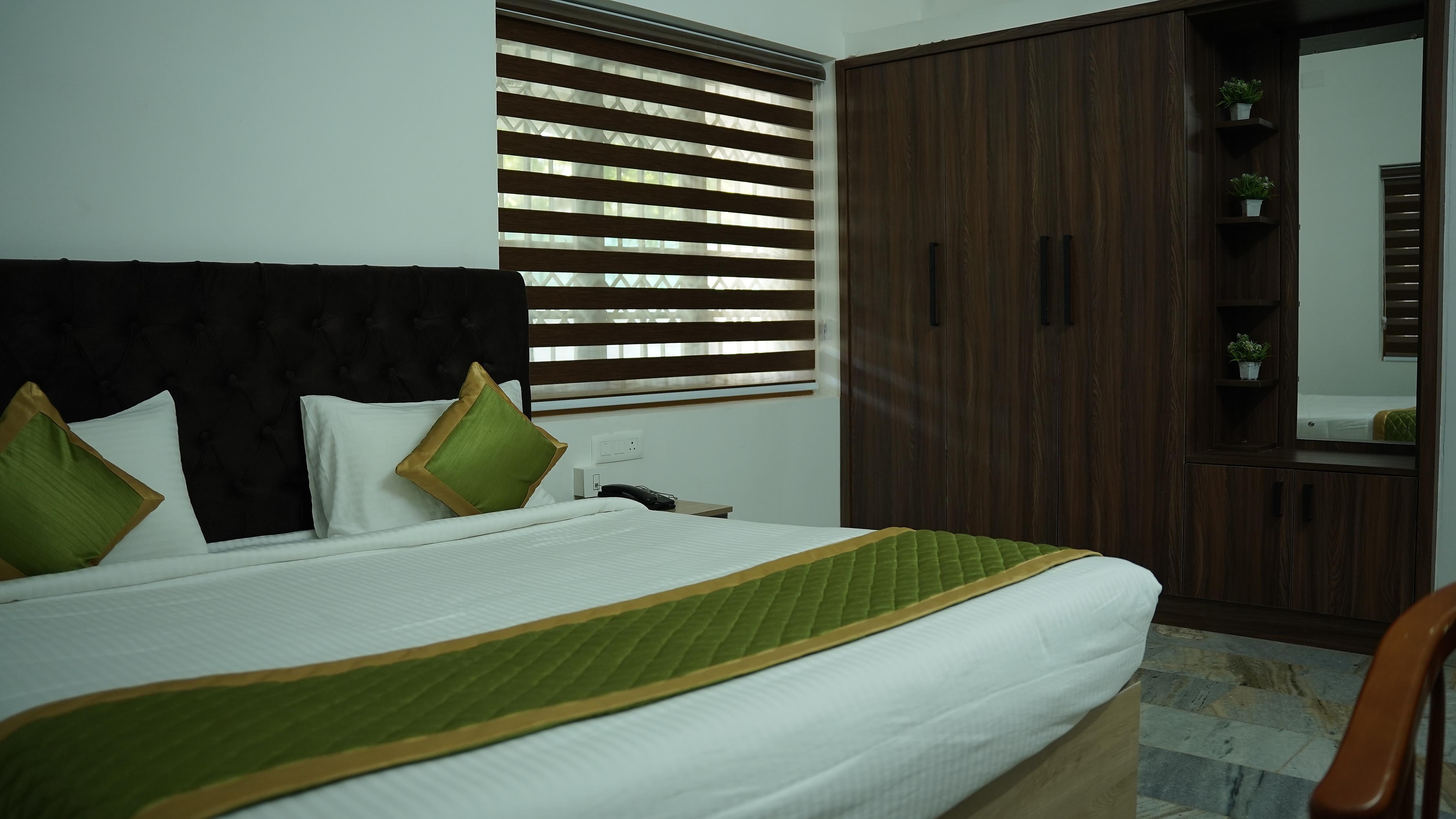 Hotel Vintage Palace Chittur Palakkad - Tap to explore photos