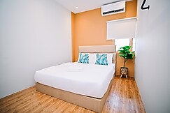 Swing & Pillows - Lebuh Victoria, Penang, Penang