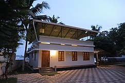 Placid by the Lake, Kollam