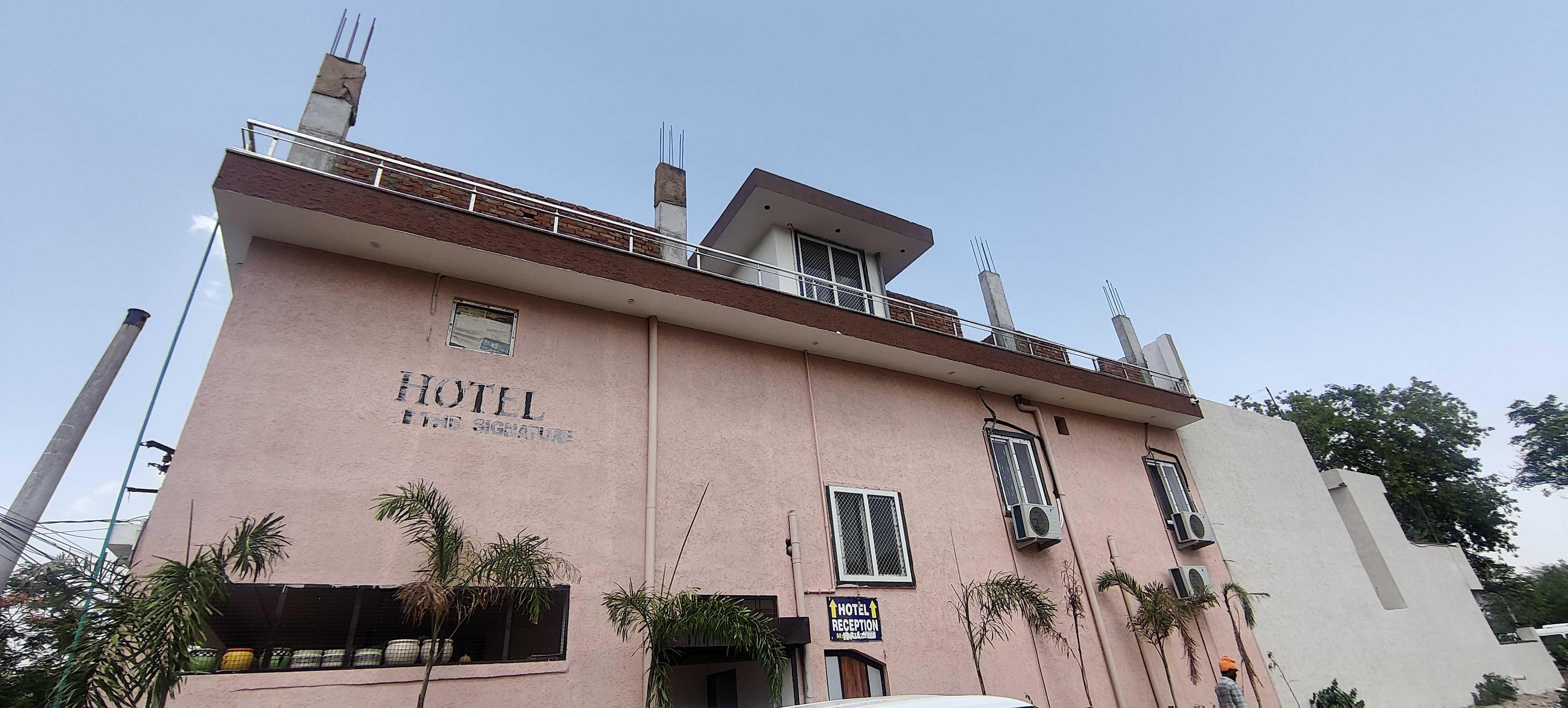 Hotel O SriDev Hotel - Tap to explore photos