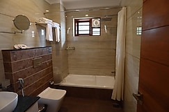 Hotel Devalokam, Tirur