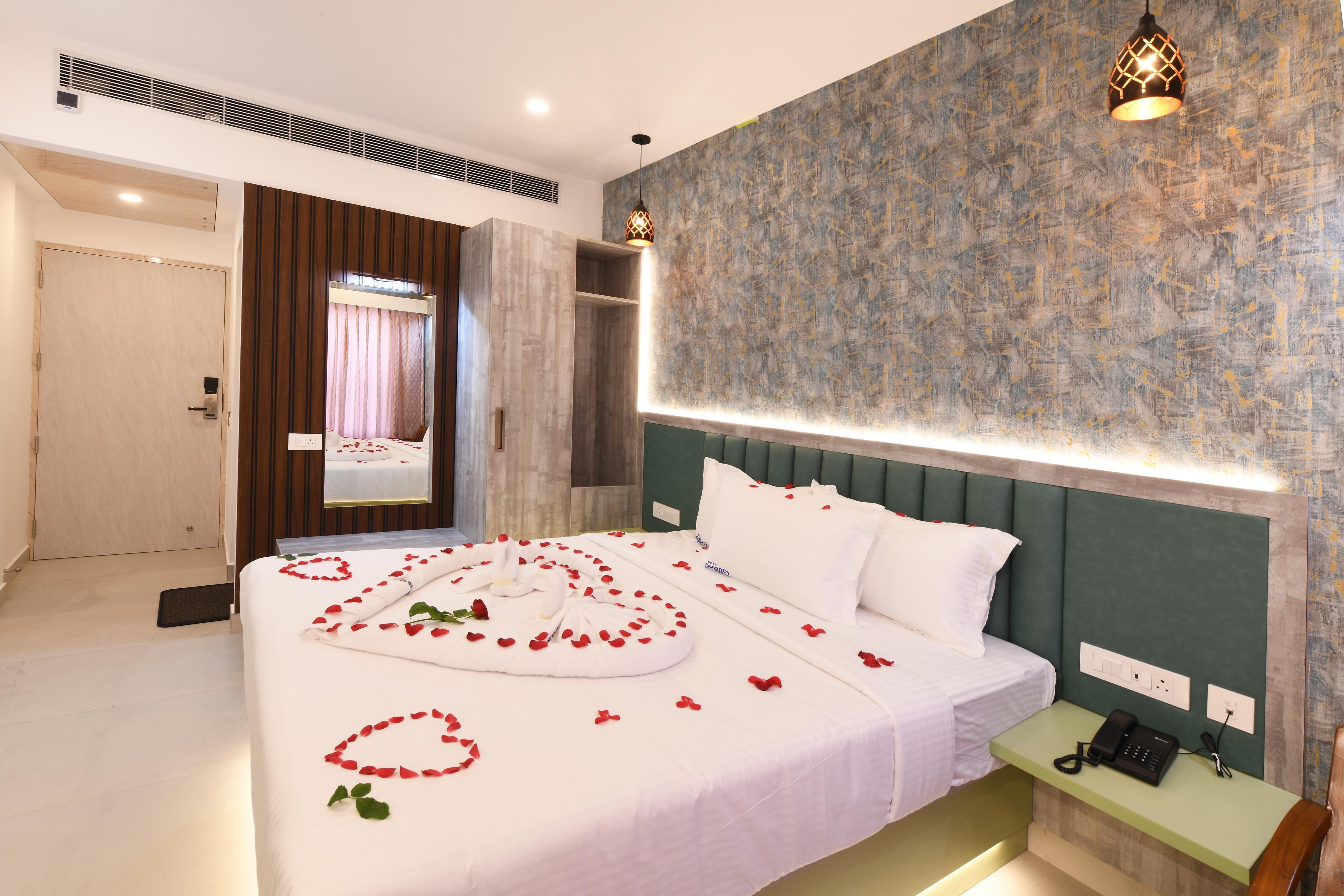 Hotel Regency Grande - Tap to explore photos