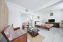 Cozy Studio - Panampilly, Cochin